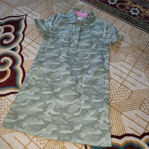 Vineyard Vines Kids Camo Dress in Green and Gray